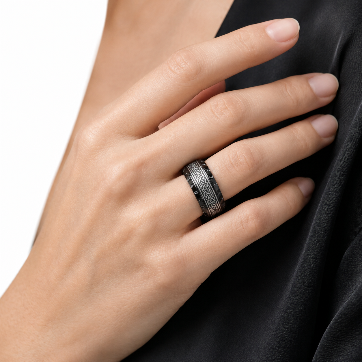 Anillo Runas de Odín